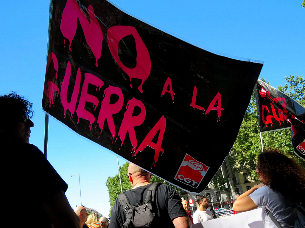 Miles protestan contra la cumbre de la OTAN en Madrid - El Clarin de Chile