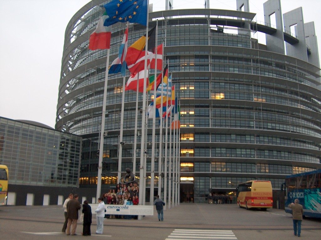 La ascensión de la derecha radical en el Parlamento Europeo: un desafío fragmentado