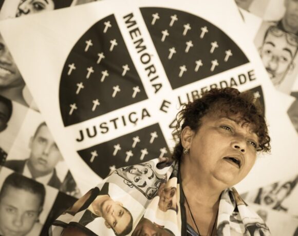 Débora Silva, líder do Movimento Mães de Maio. Crédito: João Paulo Brito/Conectas